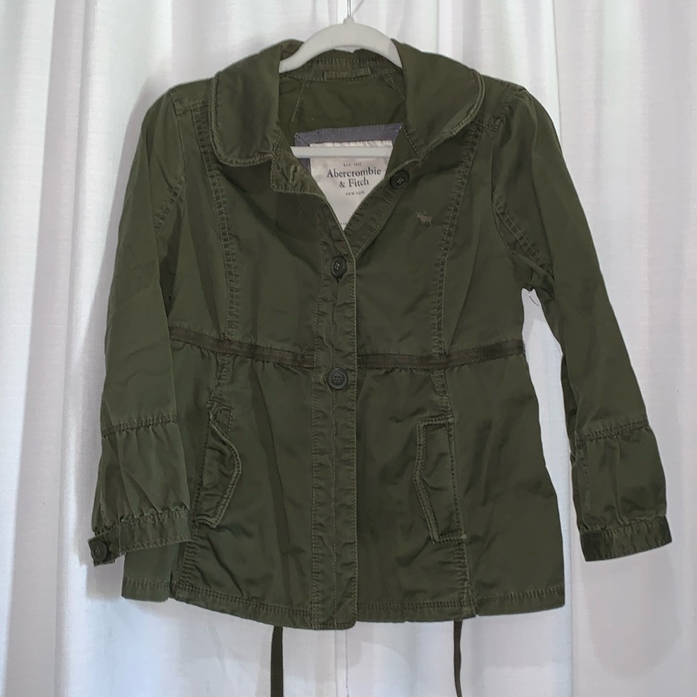 Military green Abercrombie & Fitch sz L cute 3 button jacket